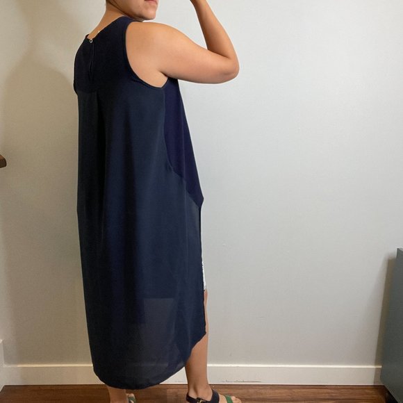 Sleeveless Navy High Low Top -M- - Picture 5 of 6